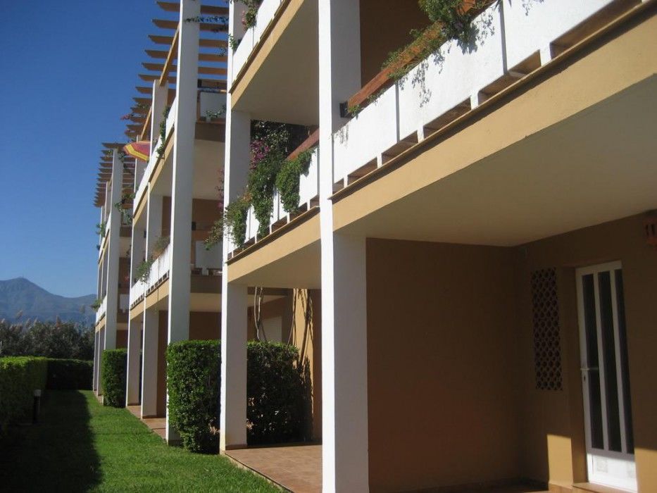 Los Juncos Apartamentos - Solo Familias Олива Экстерьер фото