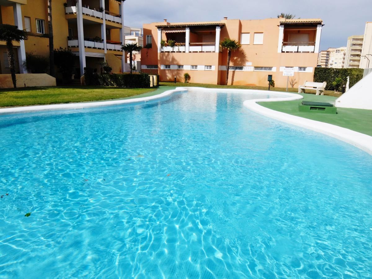 Los Juncos Apartamentos - Solo Familias Олива Экстерьер фото